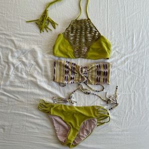 ACACIA Bikini S tops L bottoms